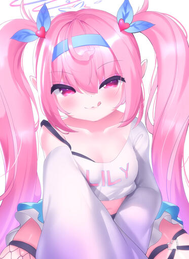 Aura Lily Aura Lily